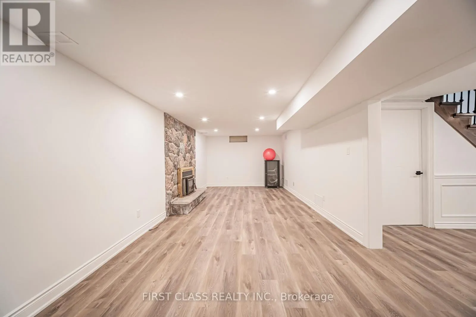 1148 KINGDALE ROAD