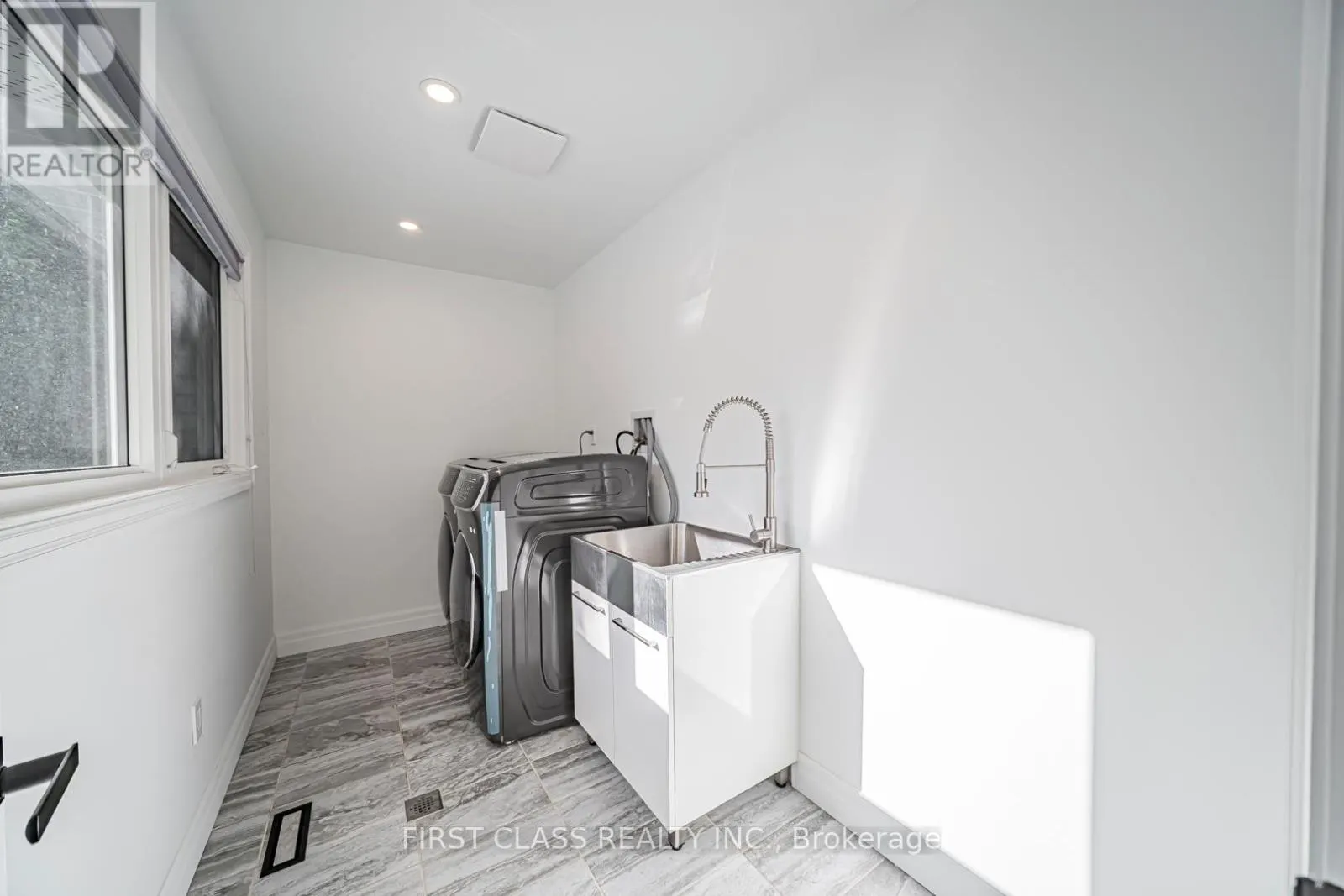 1148 KINGDALE ROAD