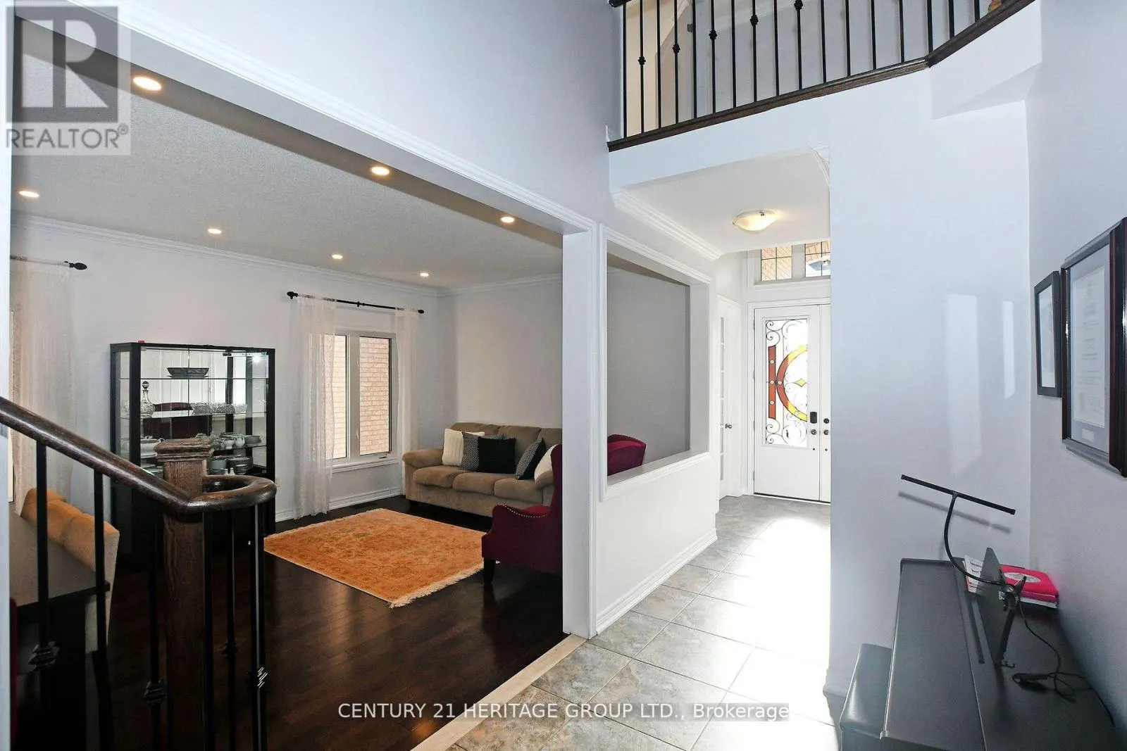 170 ART WEST AVENUE