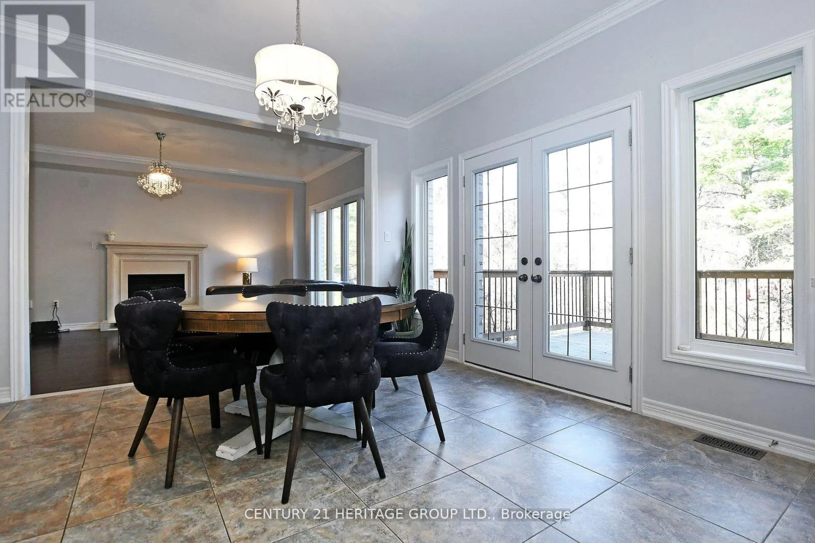 170 ART WEST AVENUE