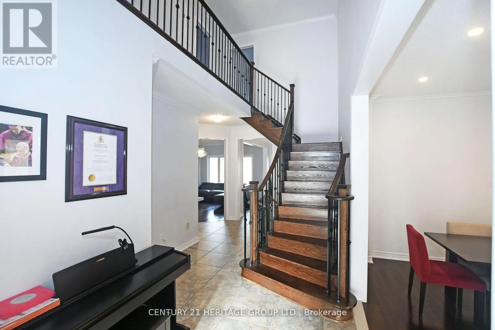 170 ART WEST AVENUE