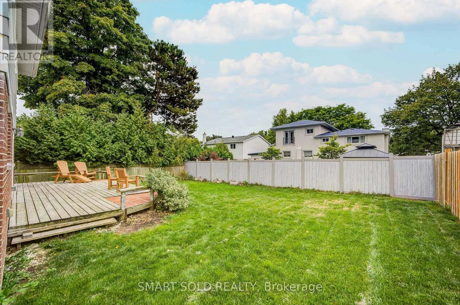 18 SHADY LANE CRESCENT