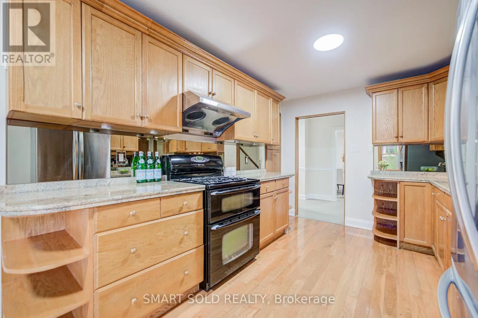 18 SHADY LANE CRESCENT