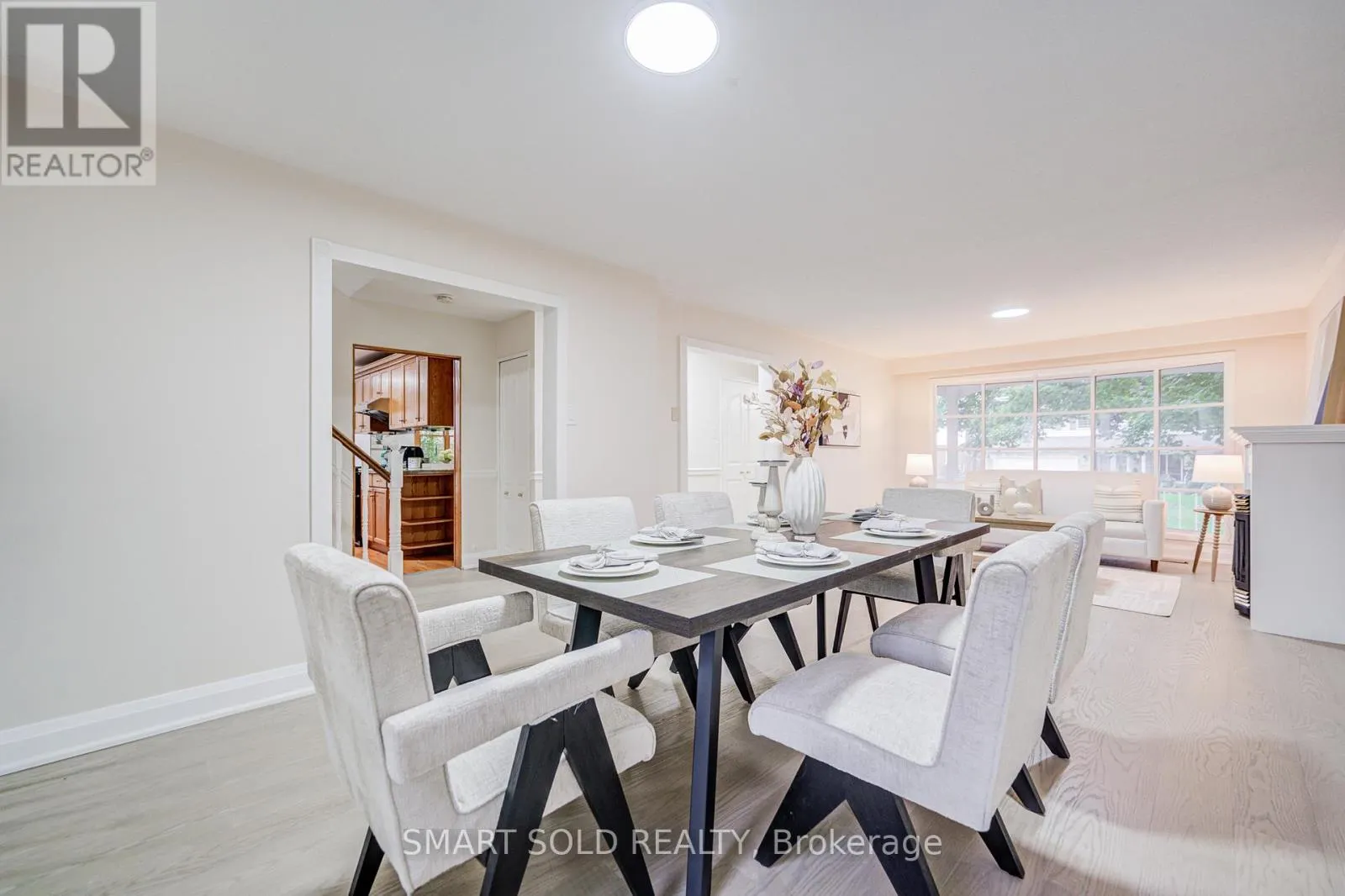 18 SHADY LANE CRESCENT