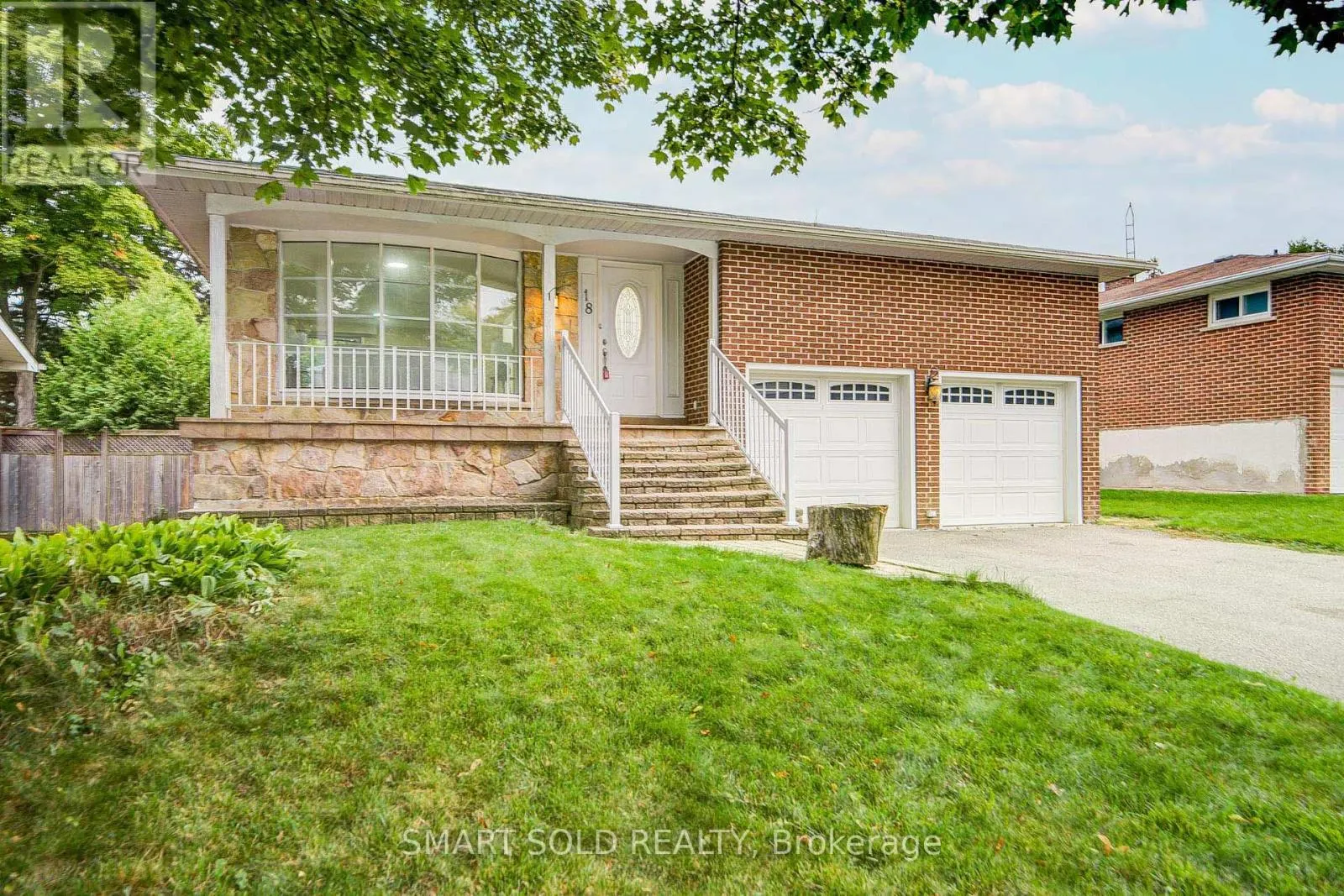18 SHADY LANE CRESCENT