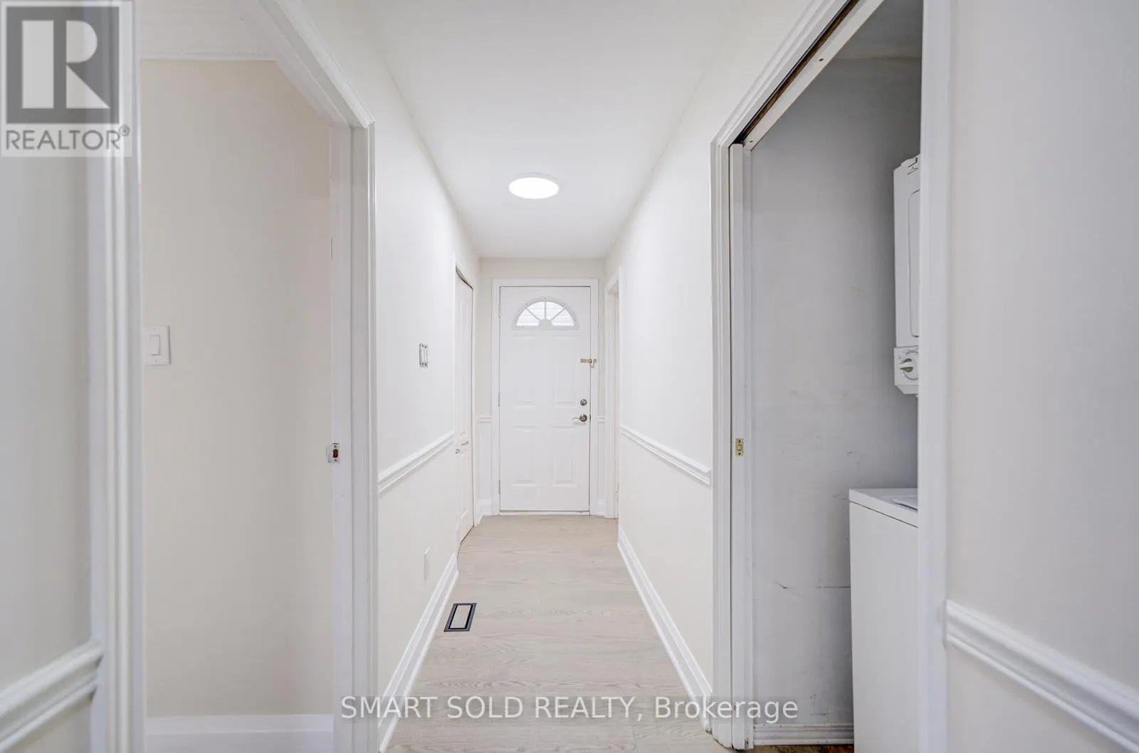 18 SHADY LANE CRESCENT