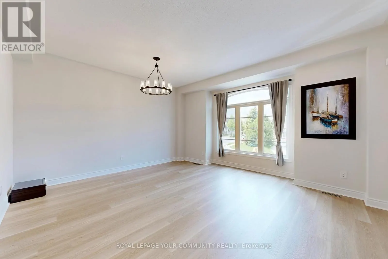 3 RUSTWOOD ROAD