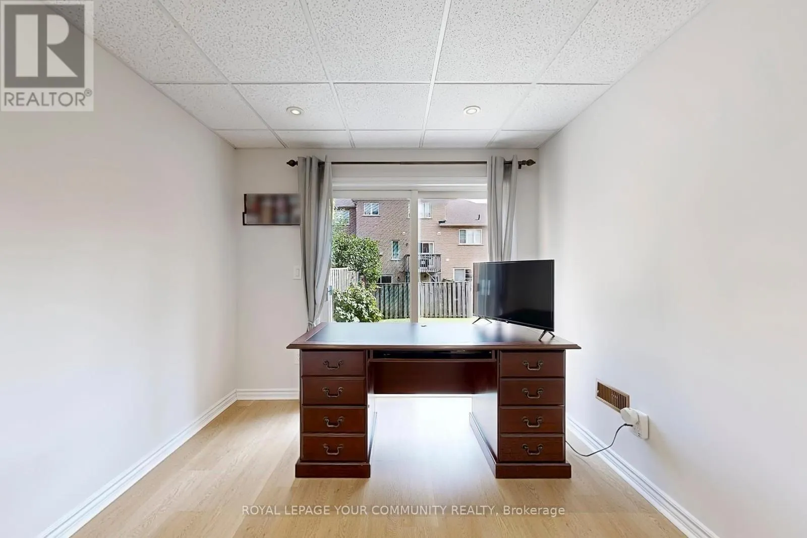 3 RUSTWOOD ROAD