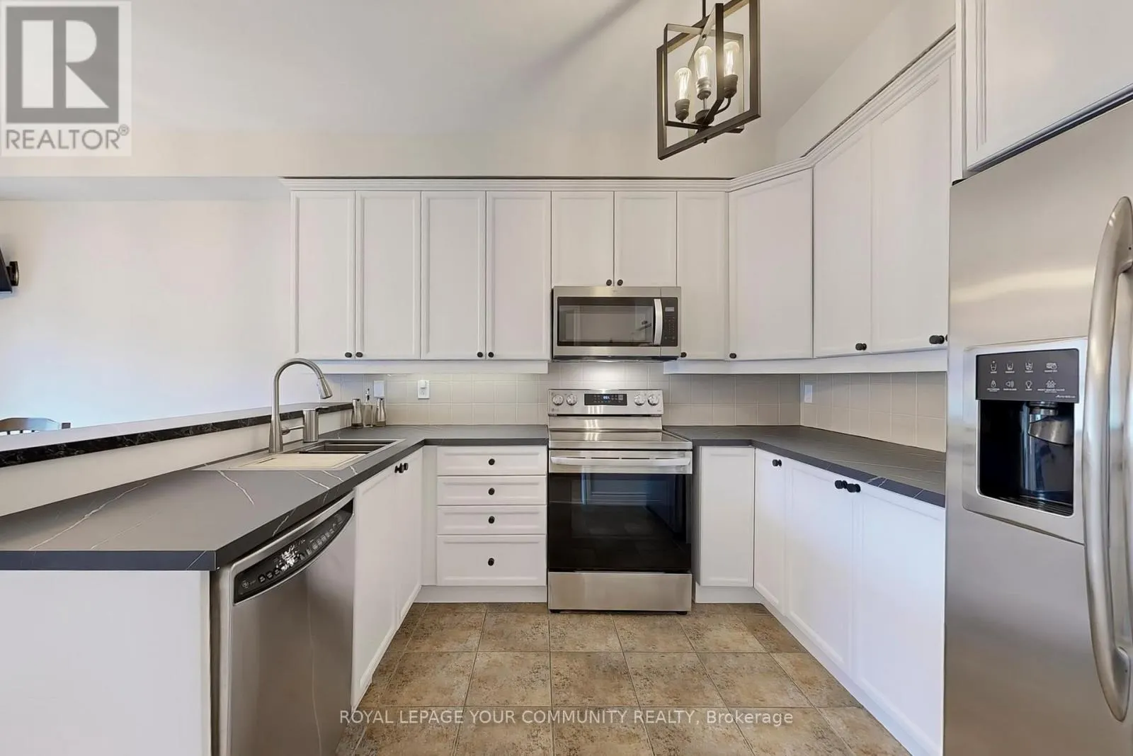 3 RUSTWOOD ROAD