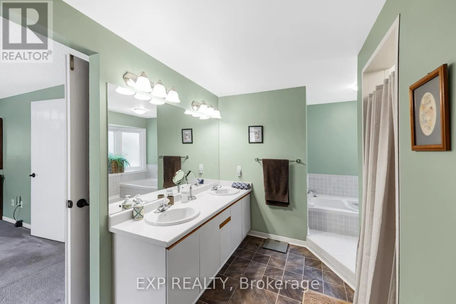 308 JOHN BOWSER CRESCENT