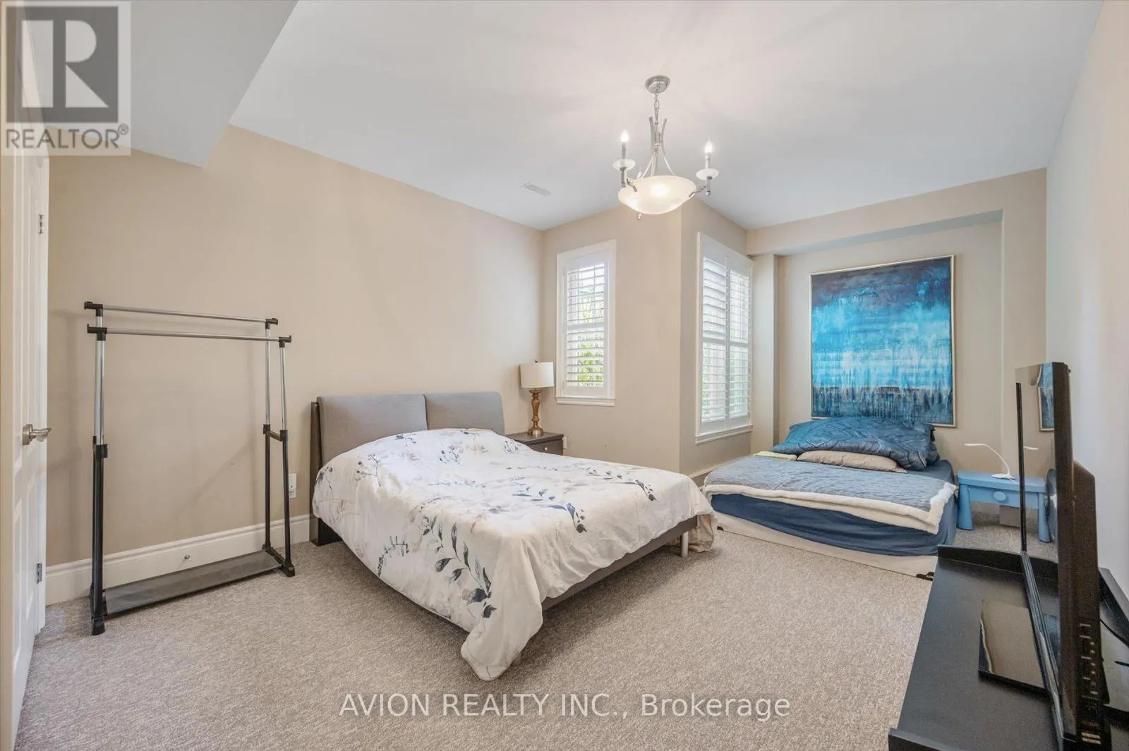 37 FRYBROOK CRESCENT