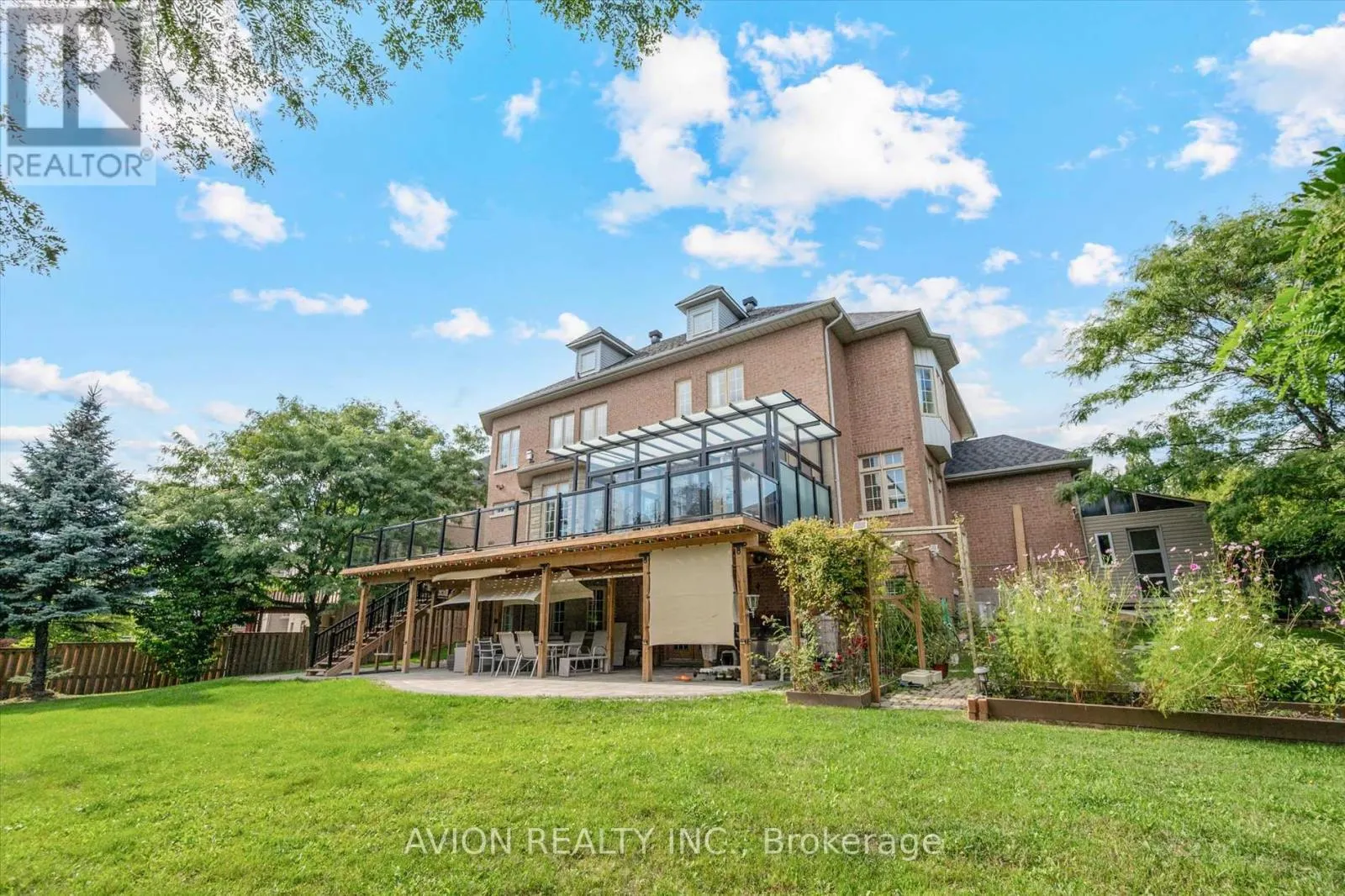 37 FRYBROOK CRESCENT