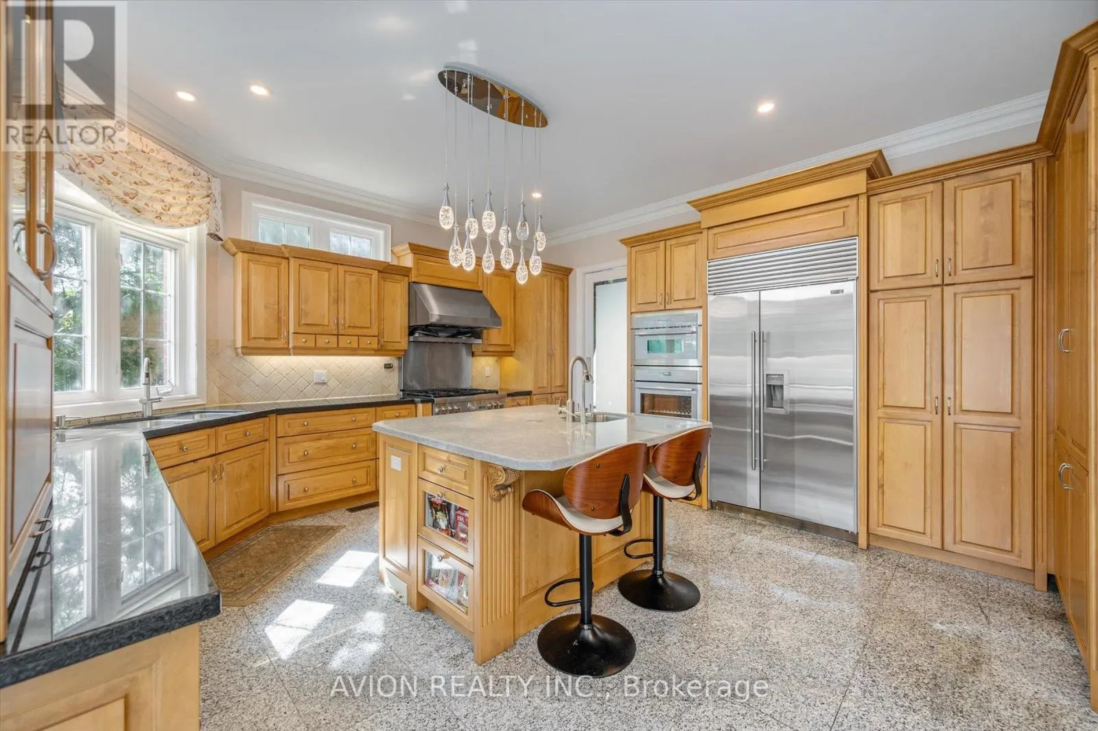 37 FRYBROOK CRESCENT