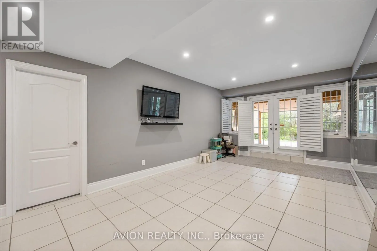 37 FRYBROOK CRESCENT