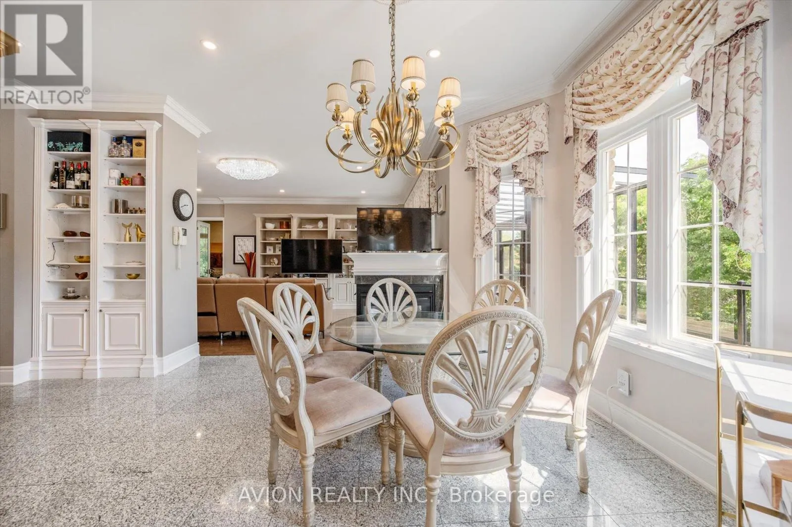 37 FRYBROOK CRESCENT