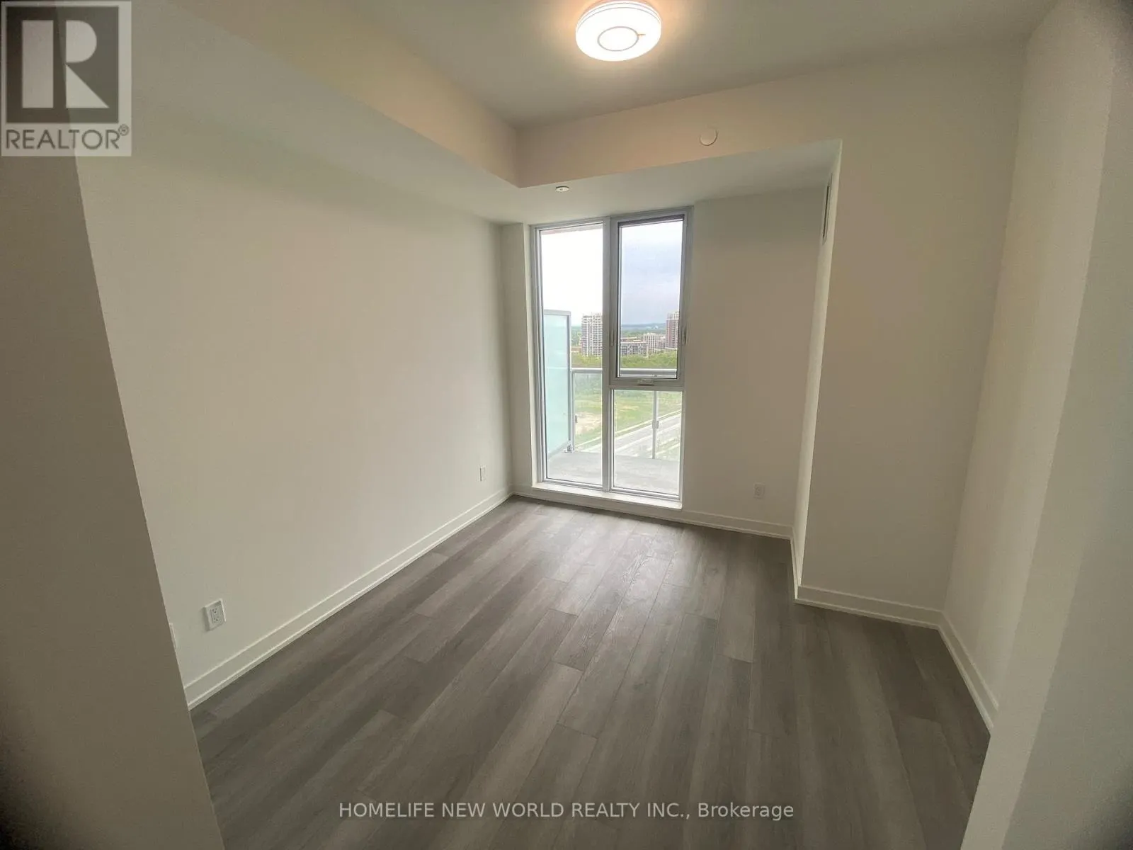1408 - 292 VERDALE CROSSING