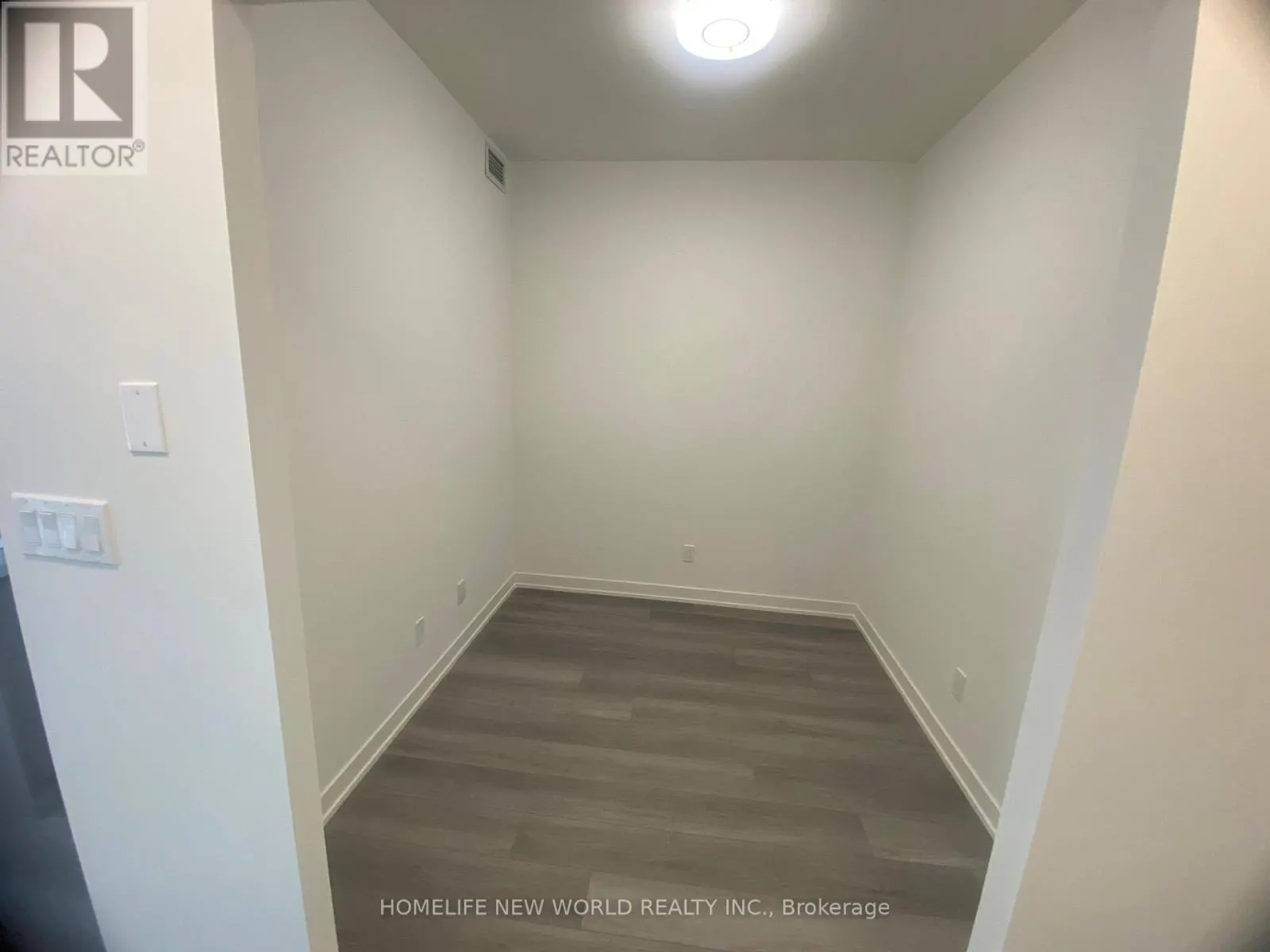 1408 - 292 VERDALE CROSSING