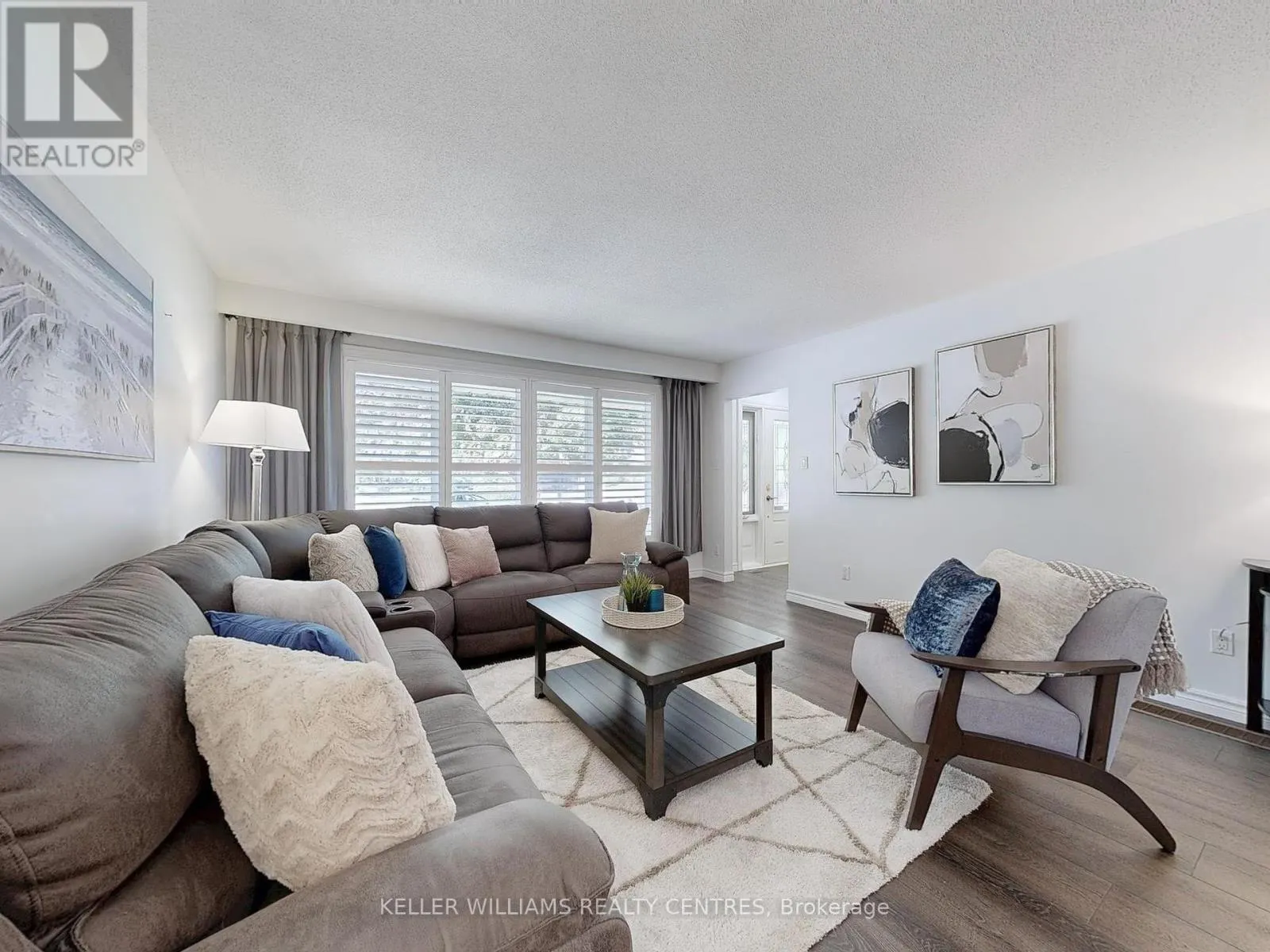 814 ARNOLD CRESCENT