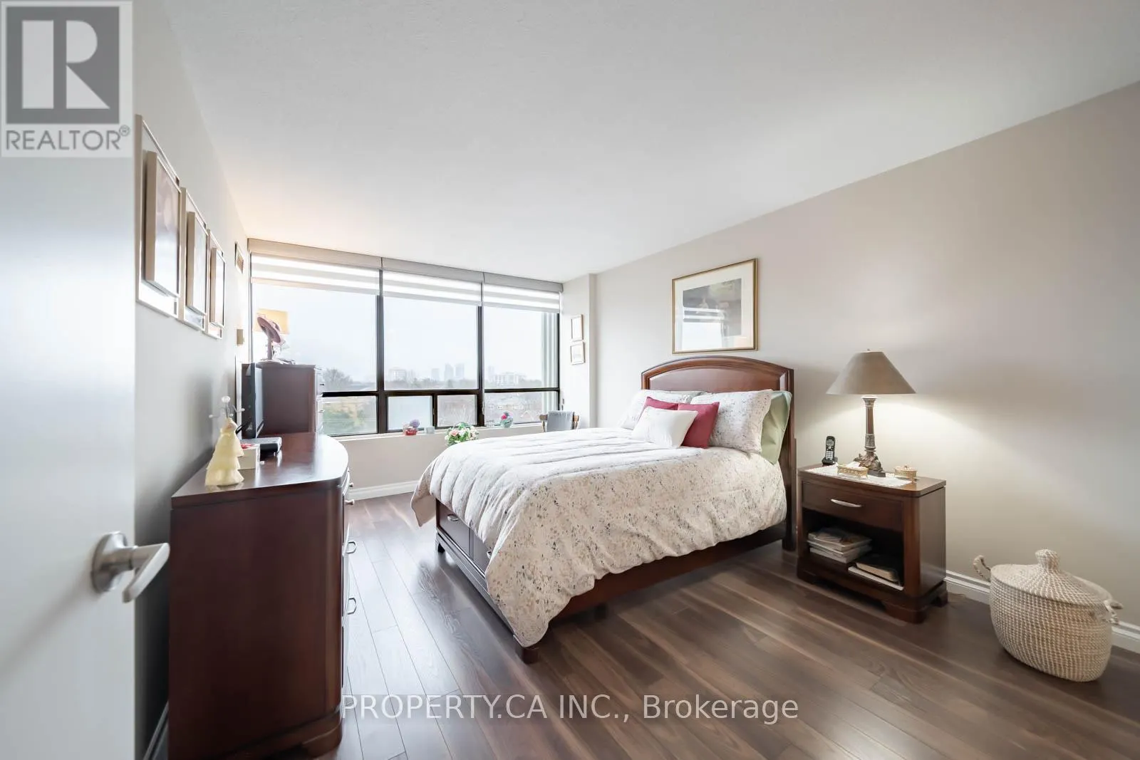 605 - 7460 BATHURST STREET