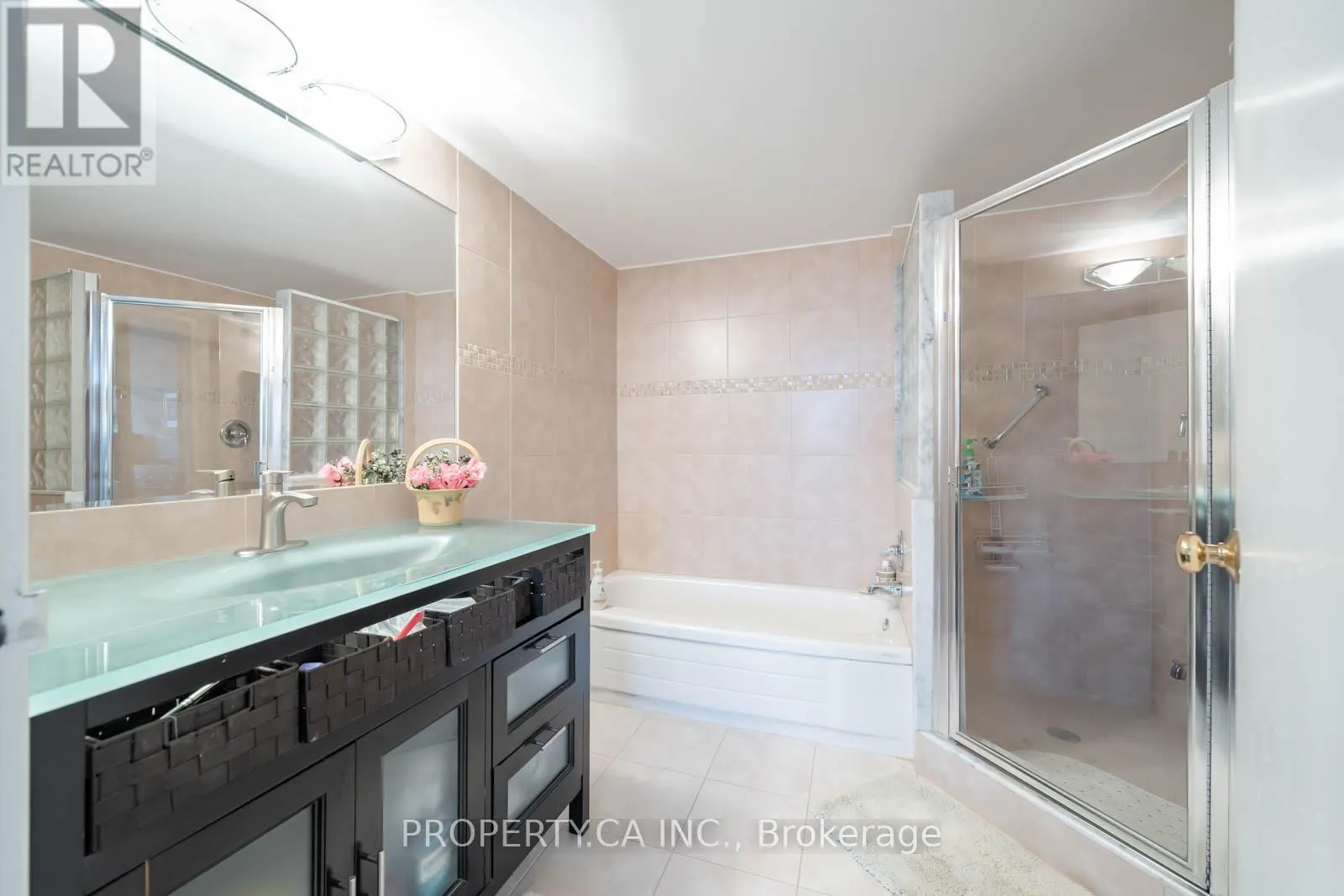 605 - 7460 BATHURST STREET