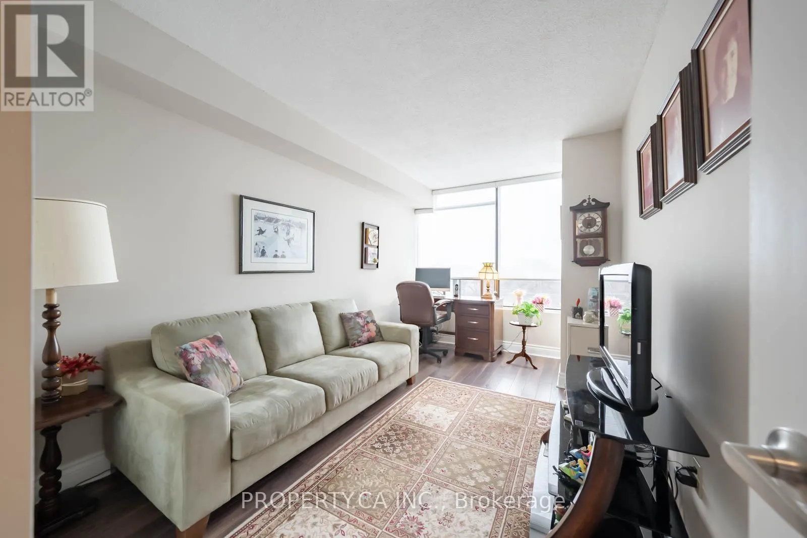 605 - 7460 BATHURST STREET