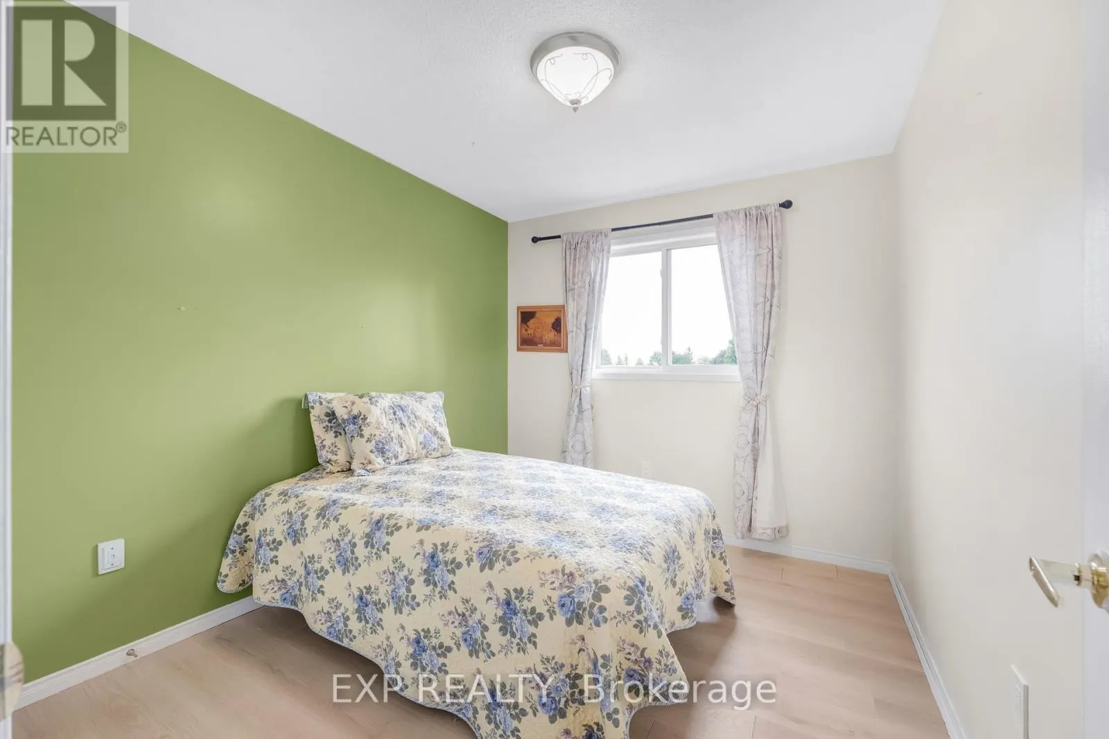 69 CLEARMEADOW BOULEVARD