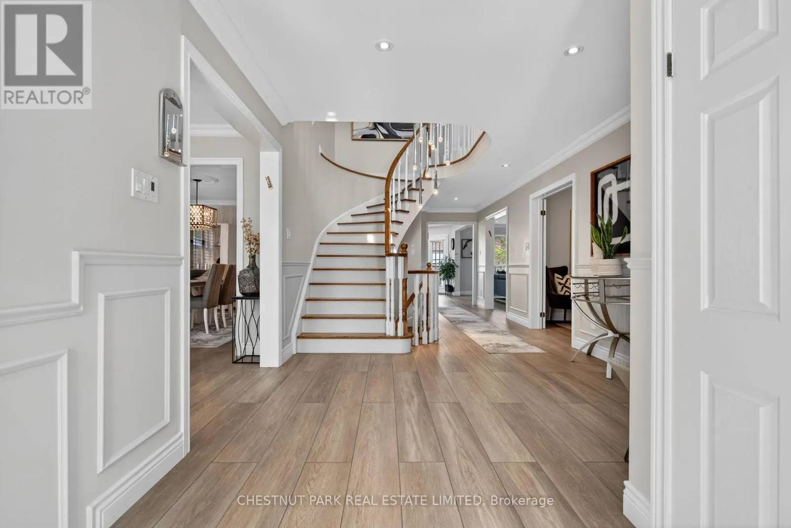 39 NEWPORT SQUARE