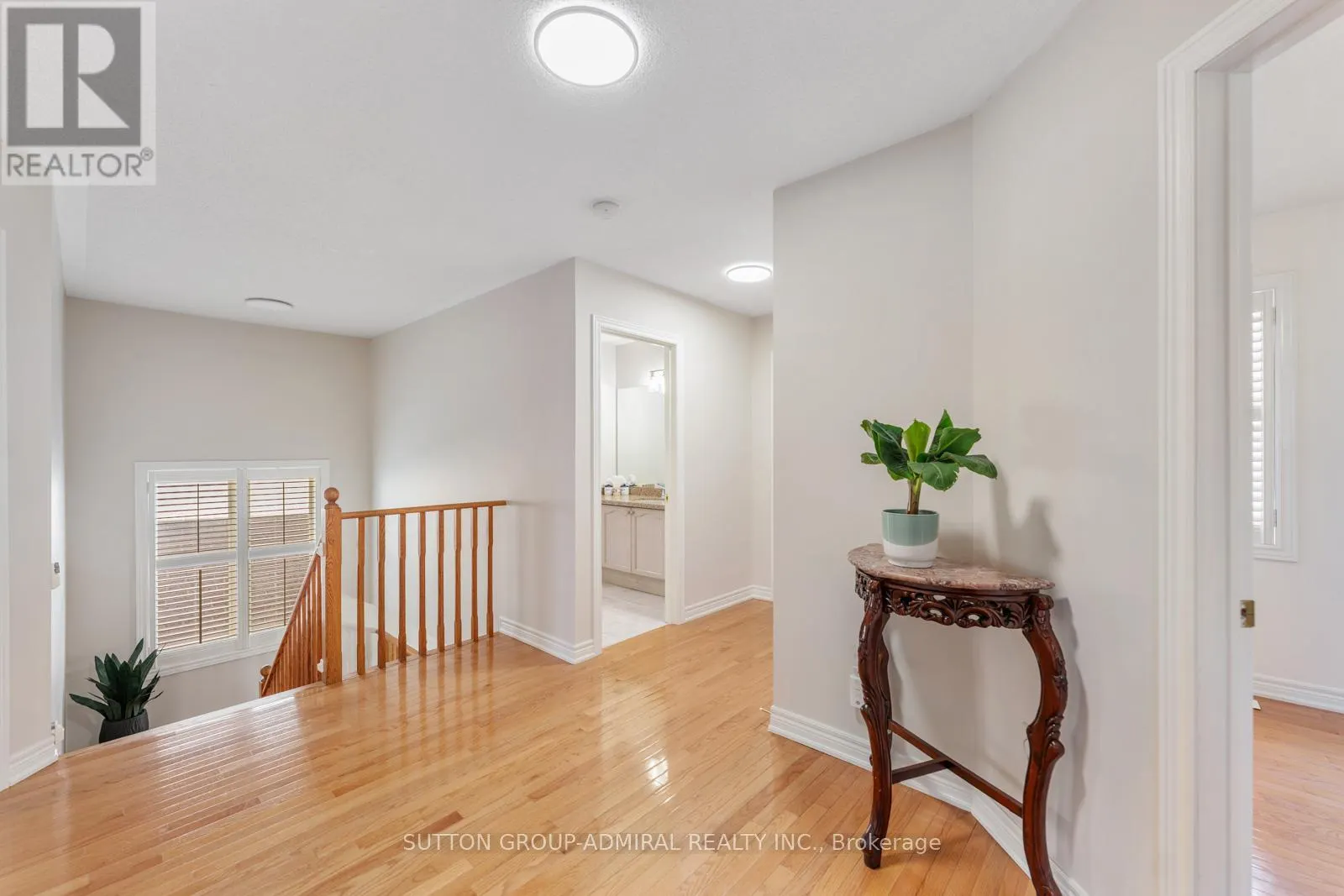 16 APPLEVIEW ROAD