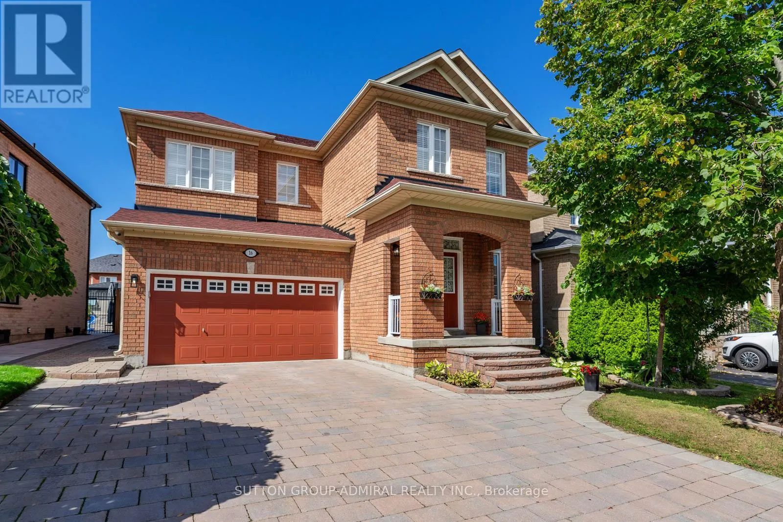 16 APPLEVIEW ROAD