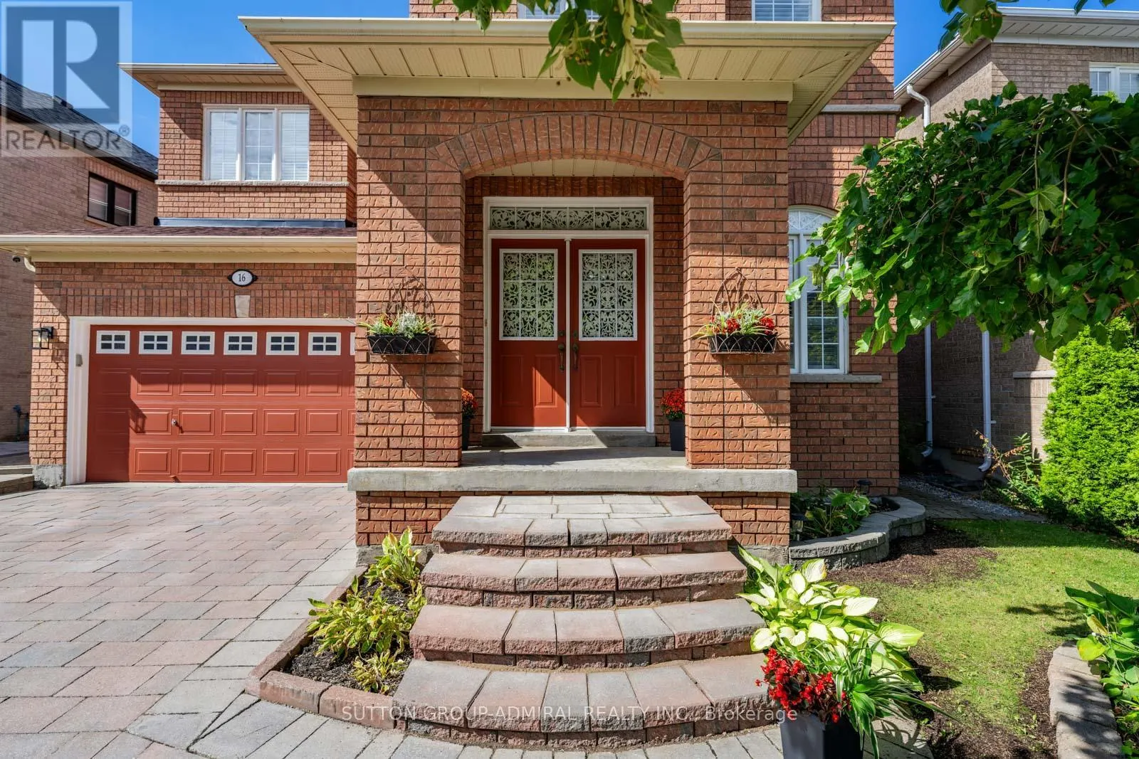 16 APPLEVIEW ROAD