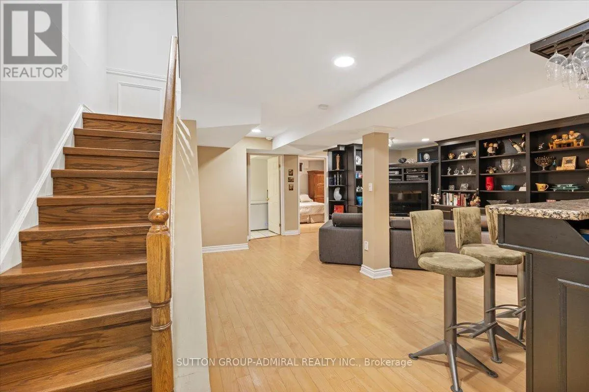 193 GLENMANOR WAY