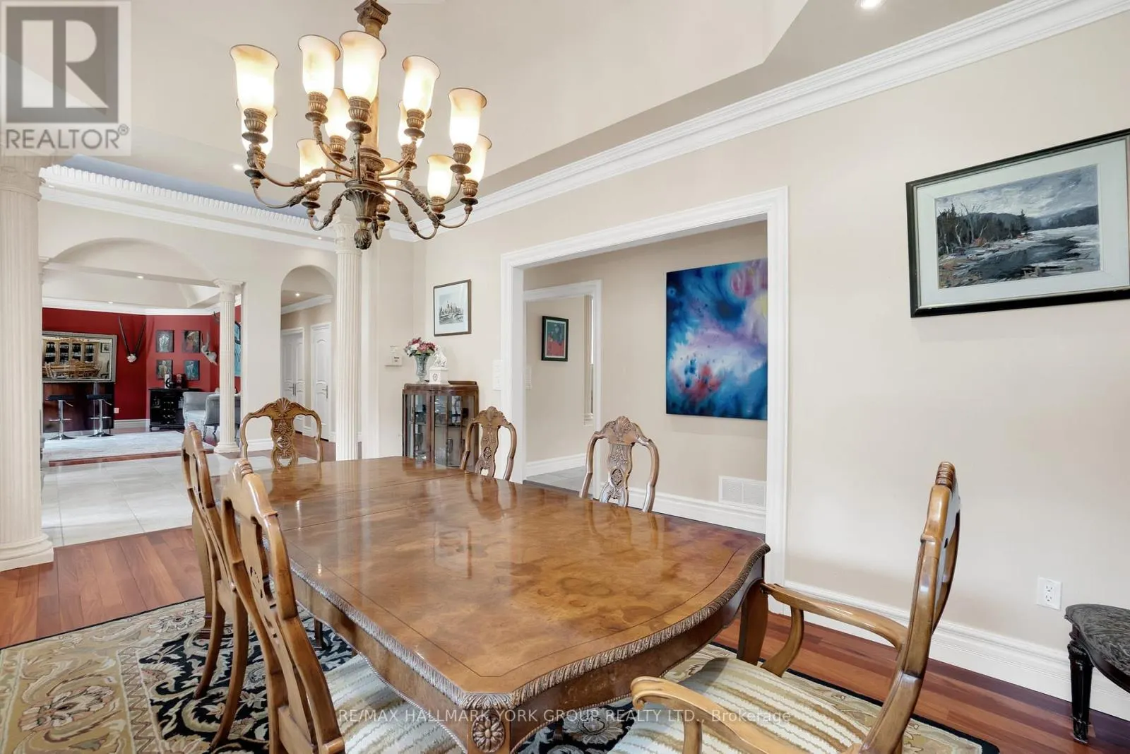 2 KINGSWOOD DRIVE