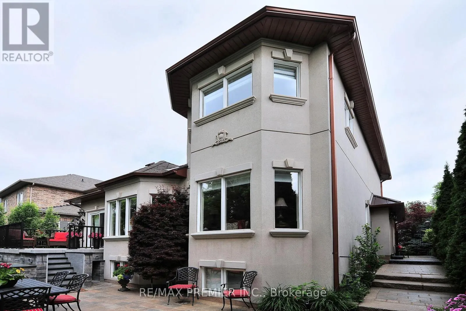111 ARISTA GATE