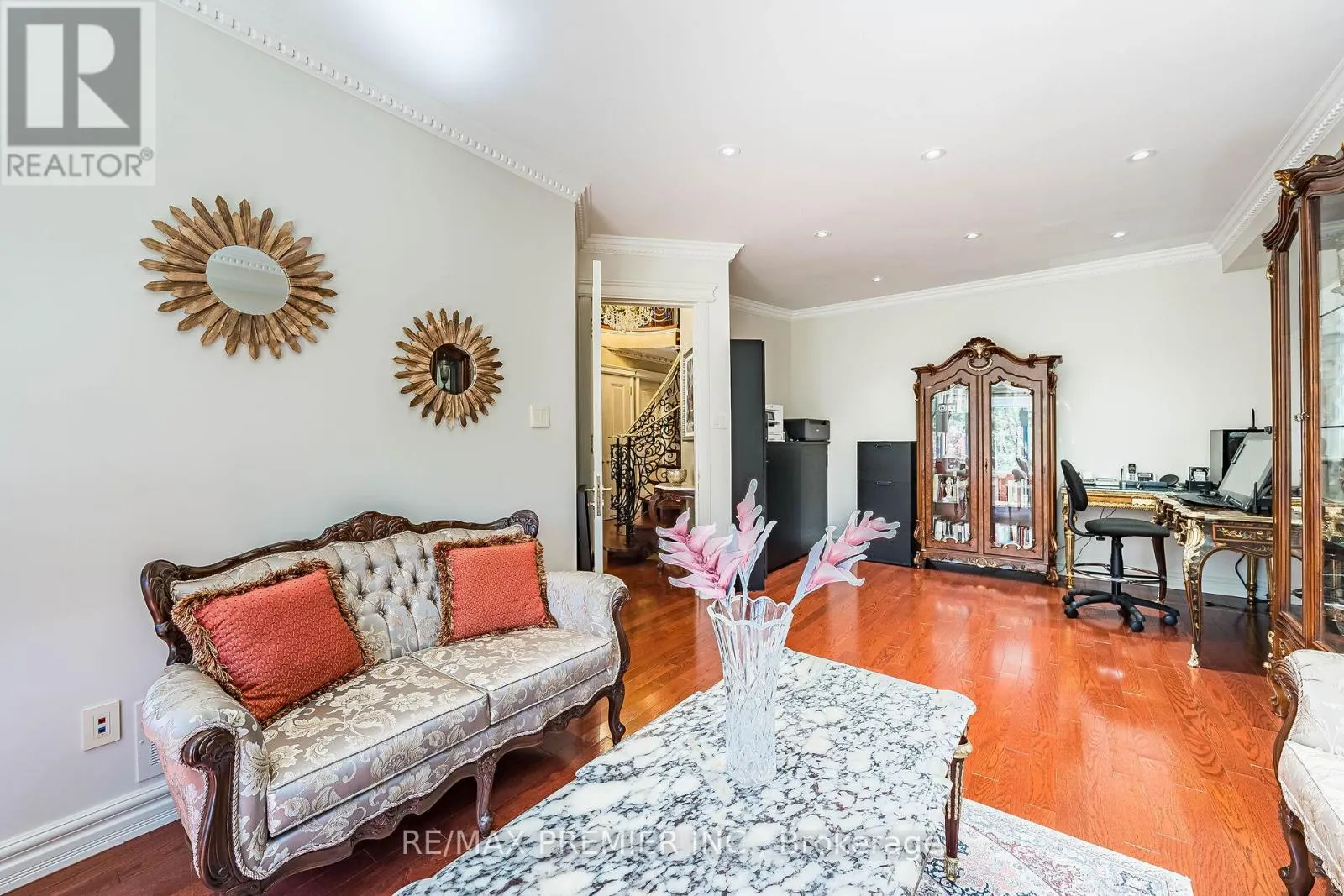 111 ARISTA GATE