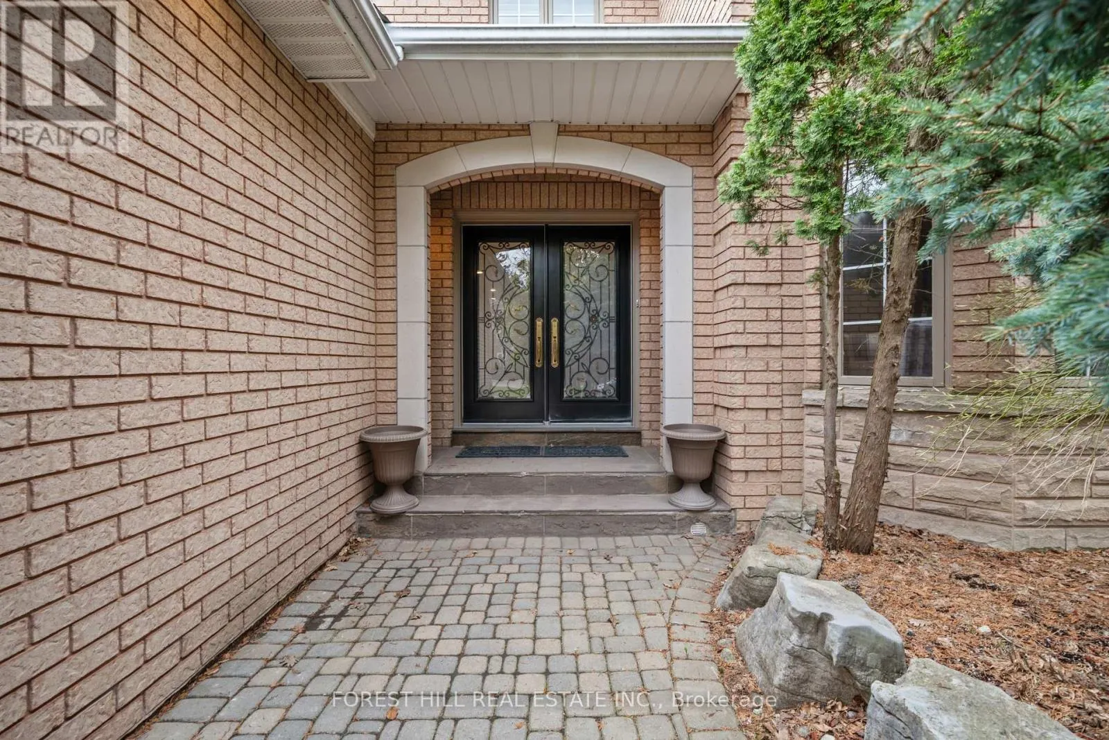 55 DIREZZE COURT