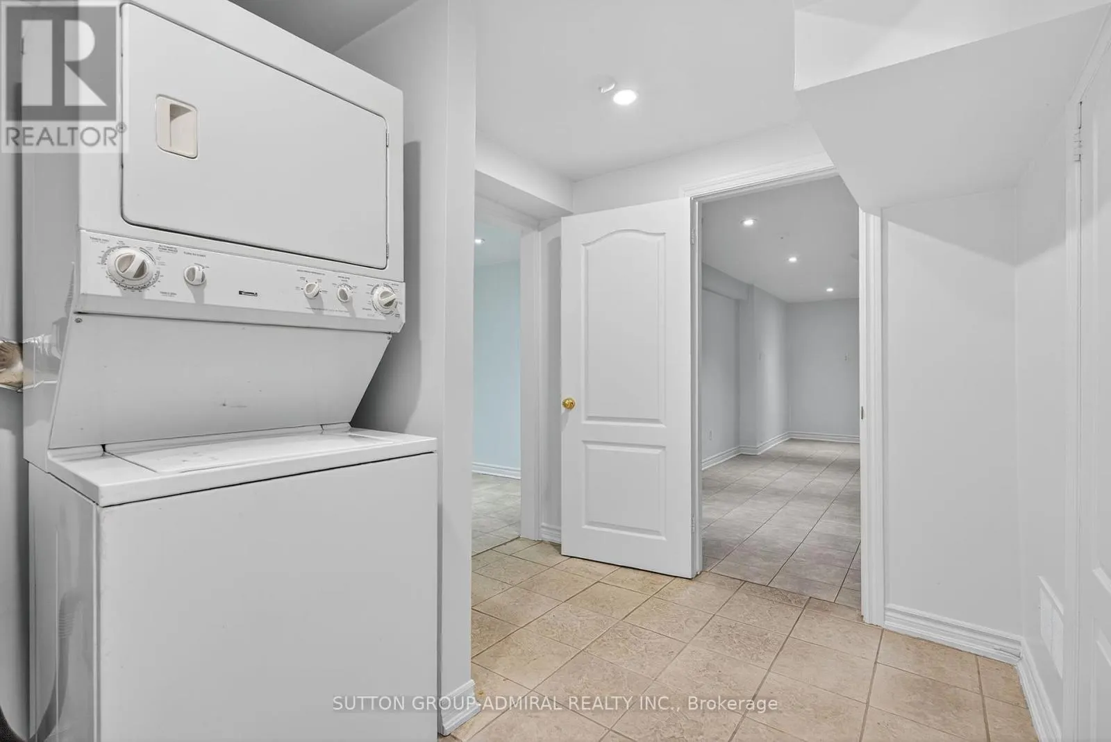 43 KEREMEOS CRESCENT