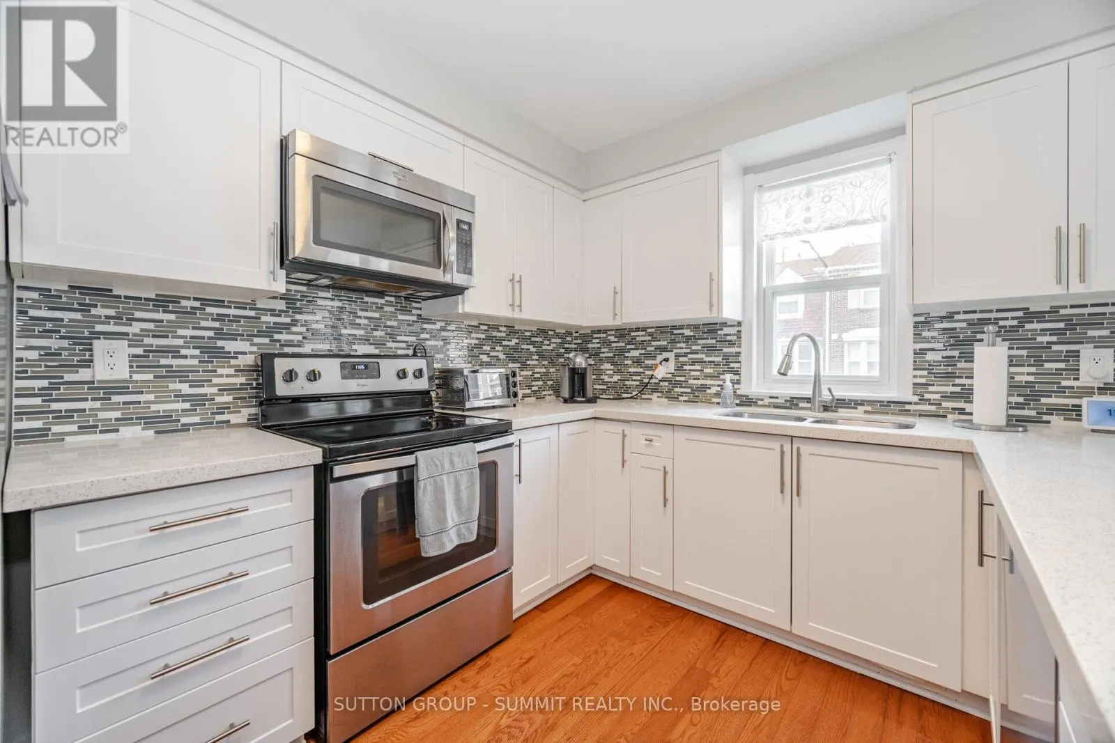 55 - 55 CONFEDERATION WAY