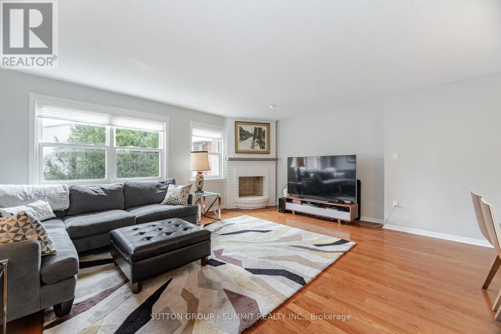 55 - 55 CONFEDERATION WAY
