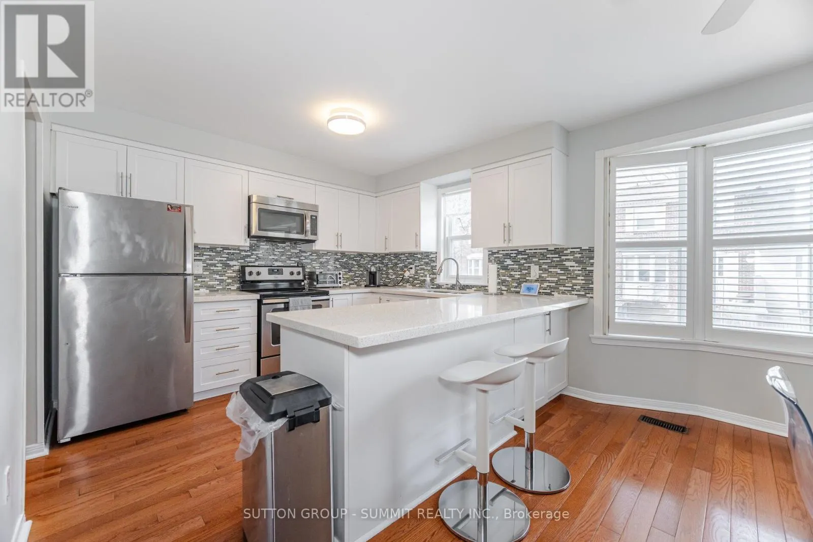 55 - 55 CONFEDERATION WAY