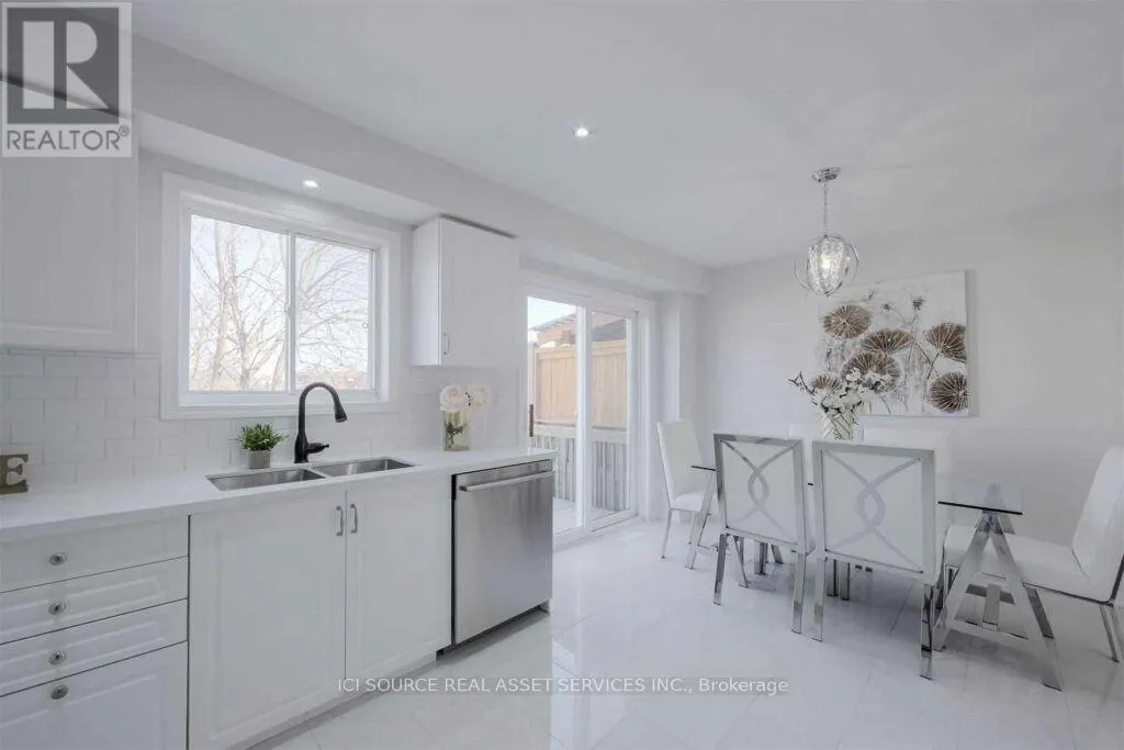 353 SILKEN LAUMANN DRIVE