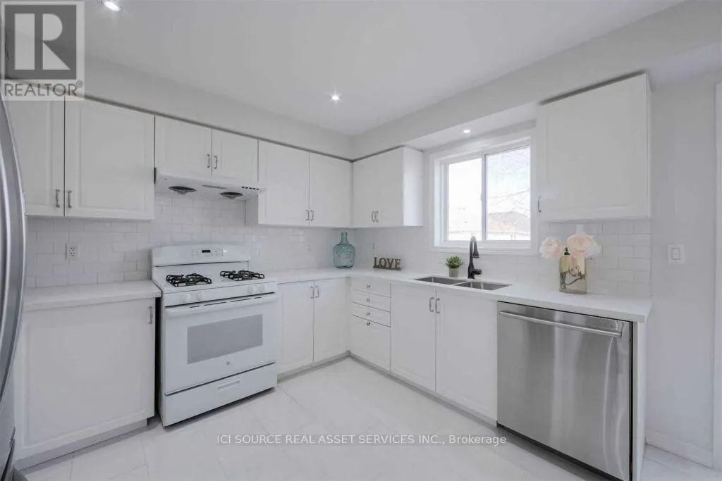353 SILKEN LAUMANN DRIVE