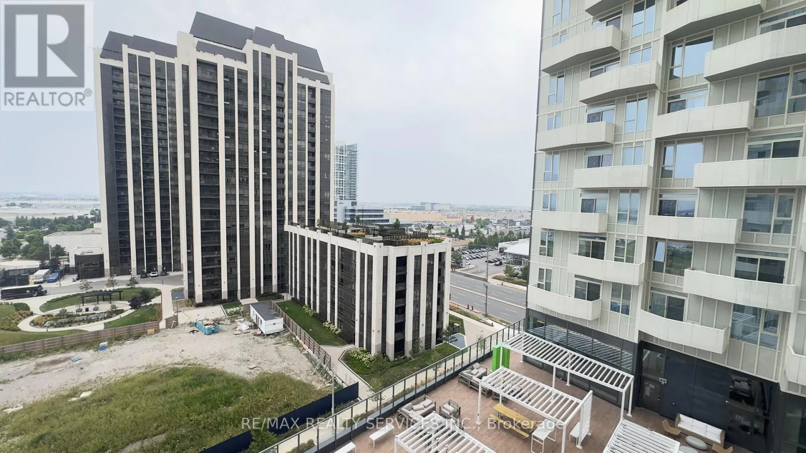 911 - 474 CALDARI RD ROAD