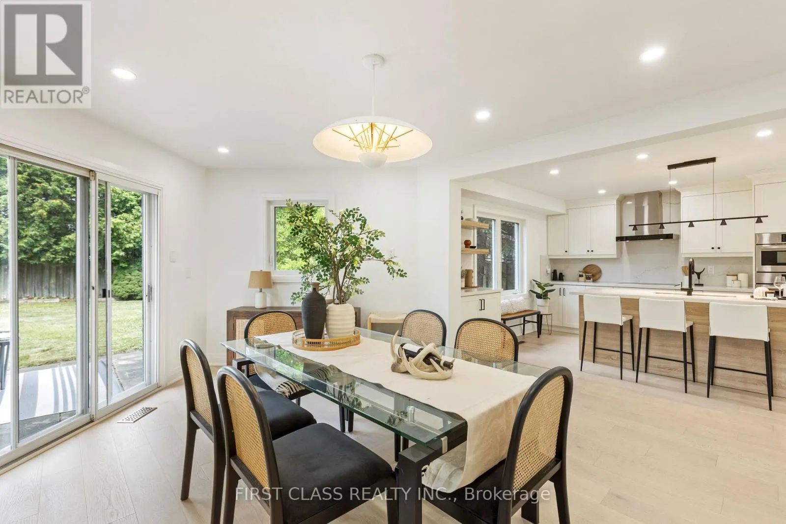 679 VILLAGE PARKWAY