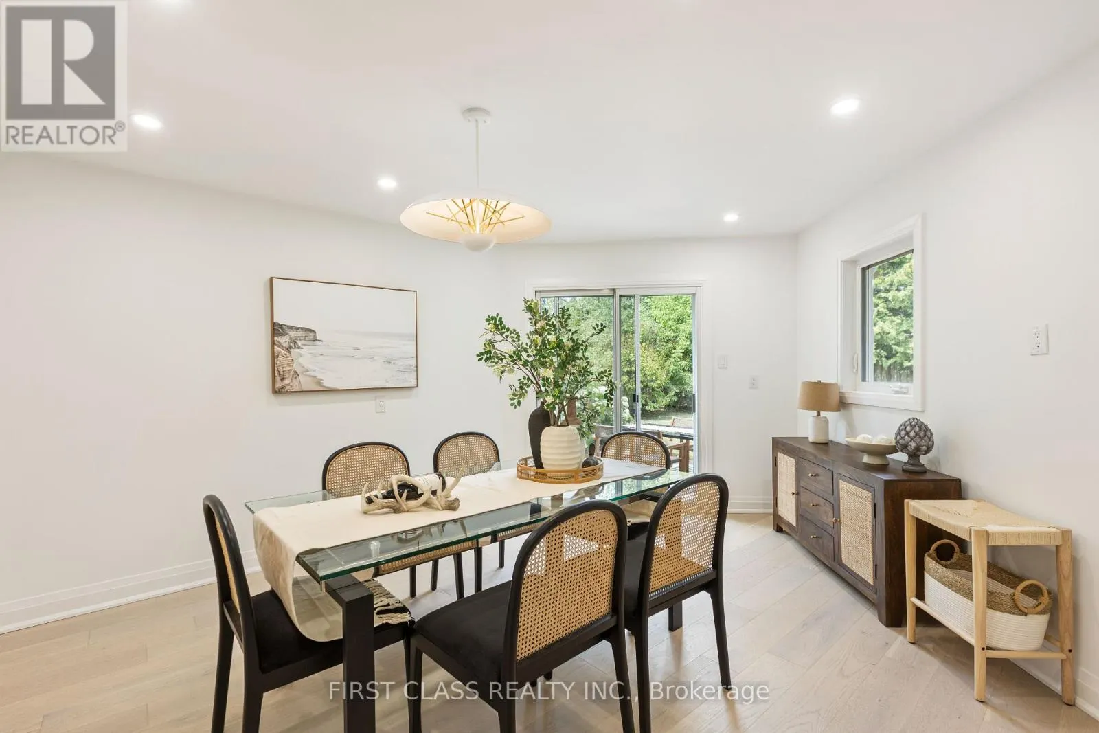 679 VILLAGE PARKWAY