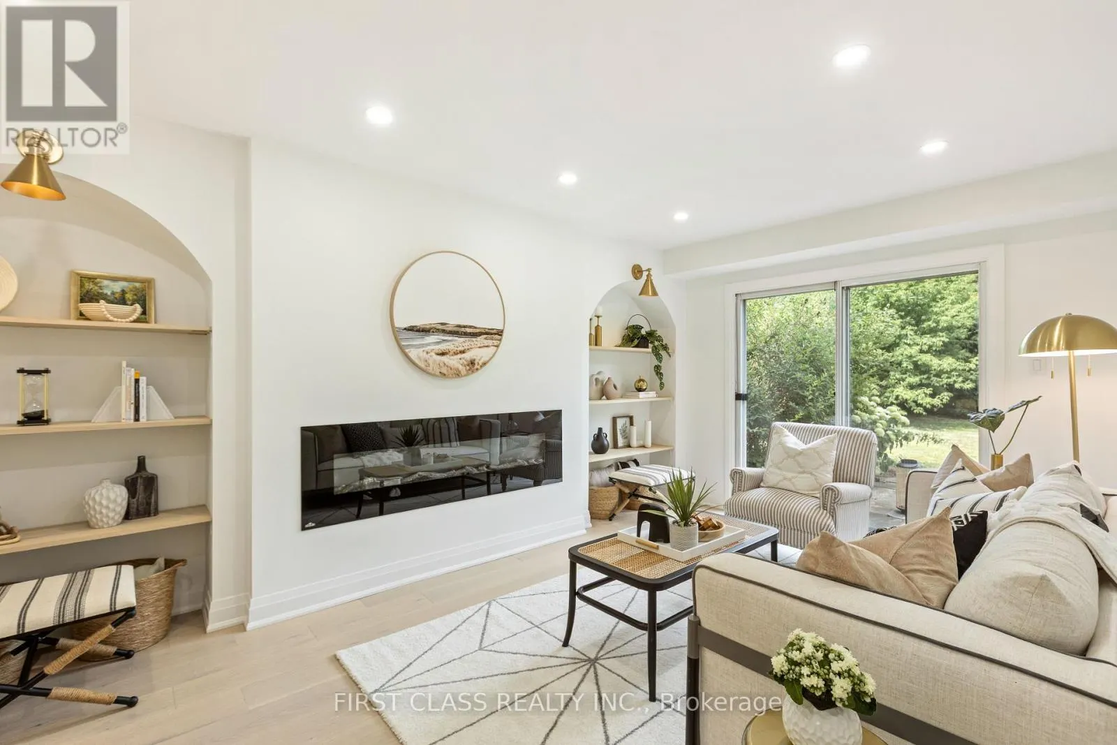 679 VILLAGE PARKWAY