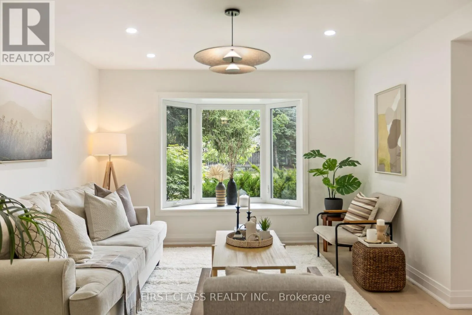 679 VILLAGE PARKWAY
