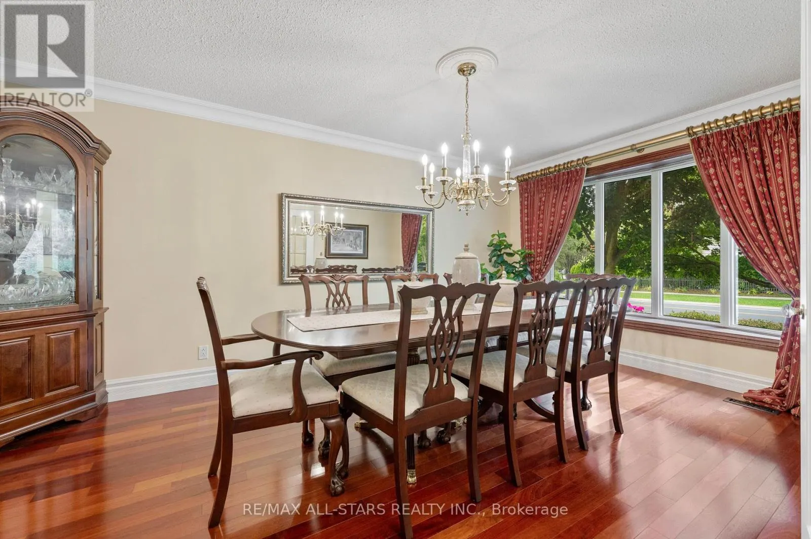 603 VILLAGE PARKWAY