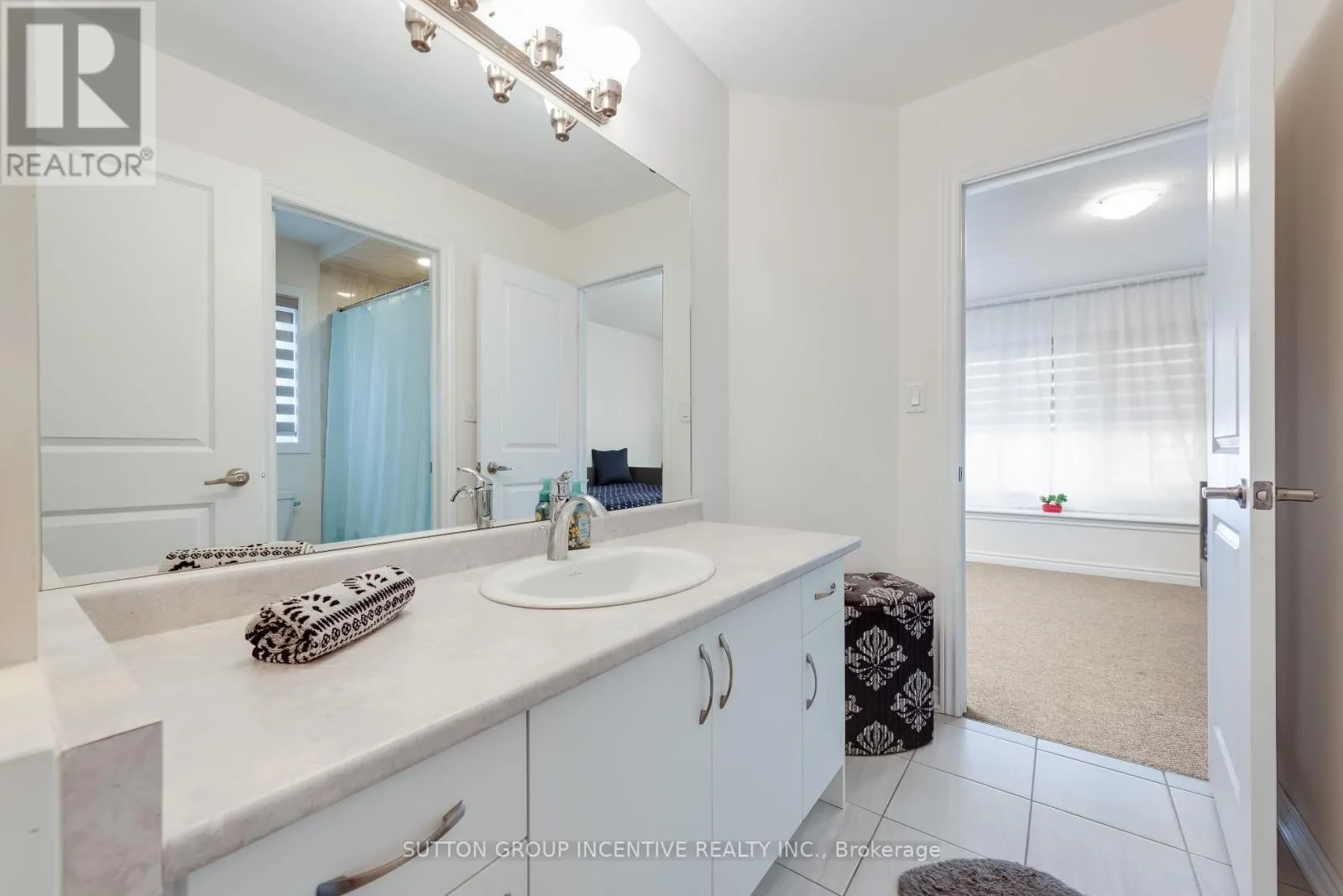 2271 GRAINGER LOOP