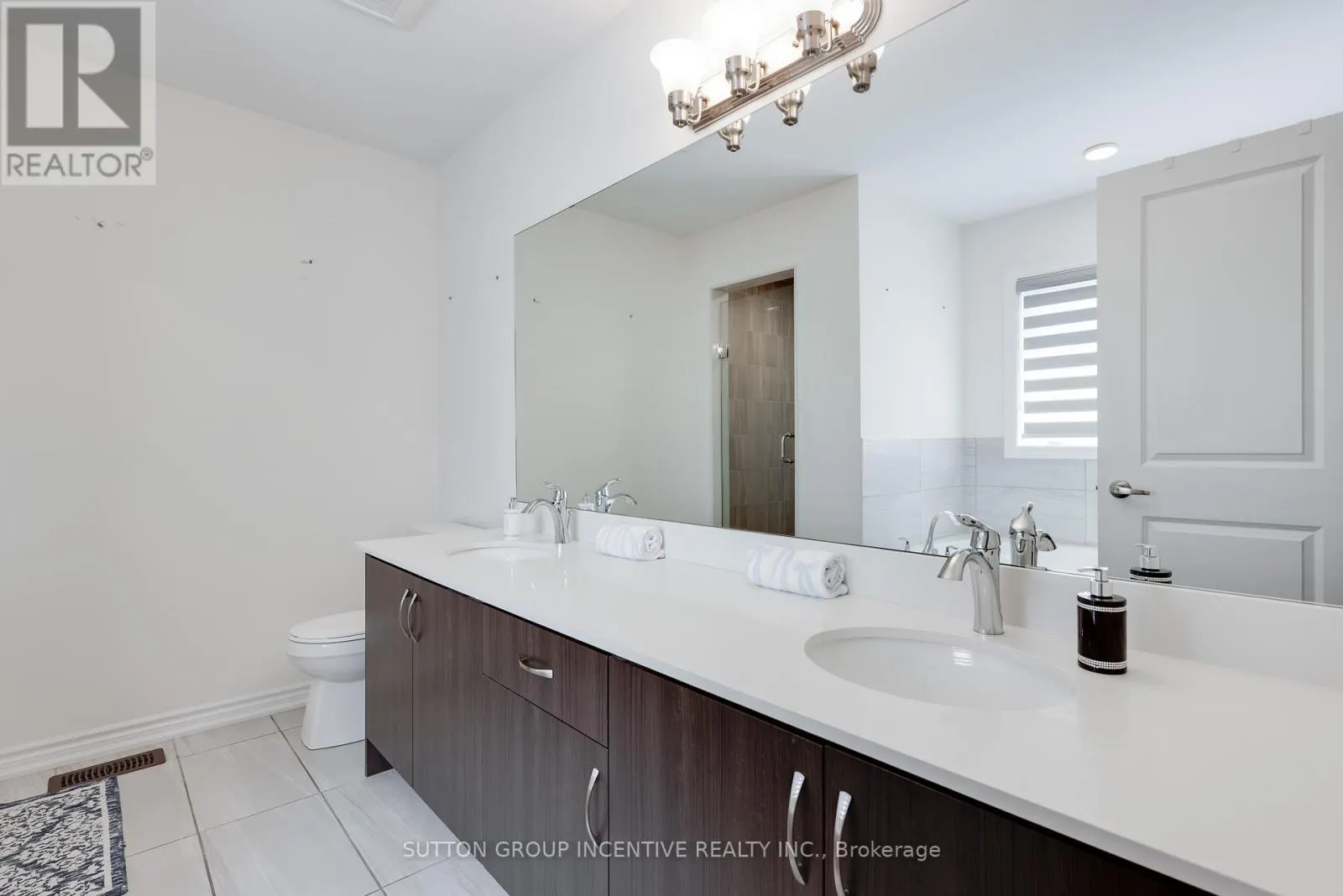 2271 GRAINGER LOOP