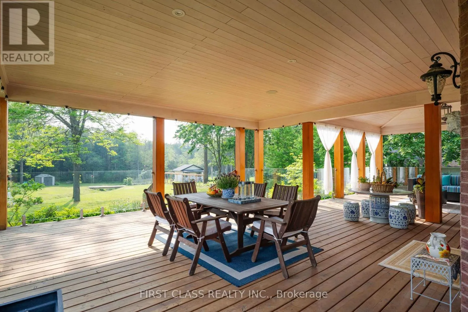 2 VANVALLEY DRIVE